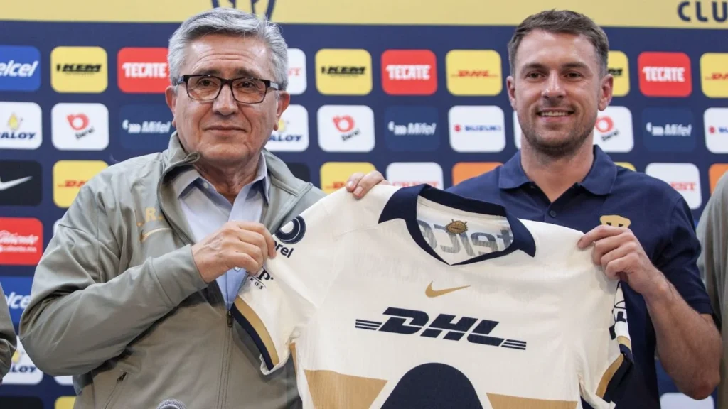 Presenta Pumas a Aaron Ramsey como primer refuerzo universitario. Noticias en tiempo real