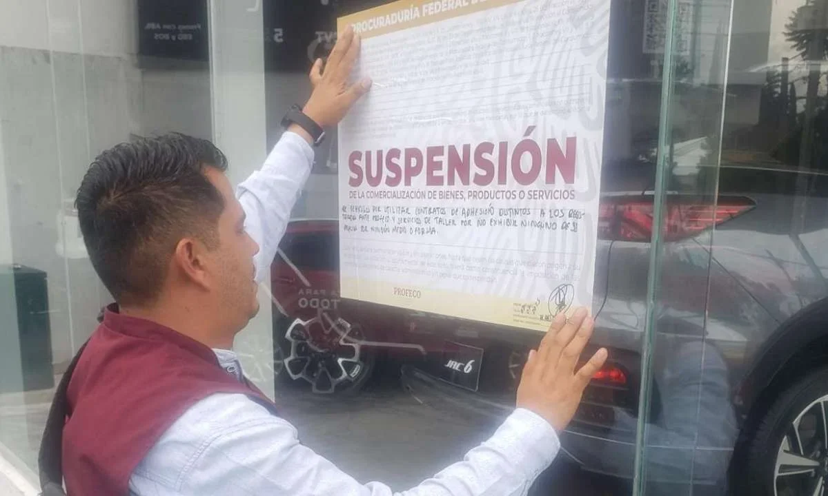 Profeco suspendió la concesionaria JAC en Aguascalientes por violaciones a Ley del Consumidor.