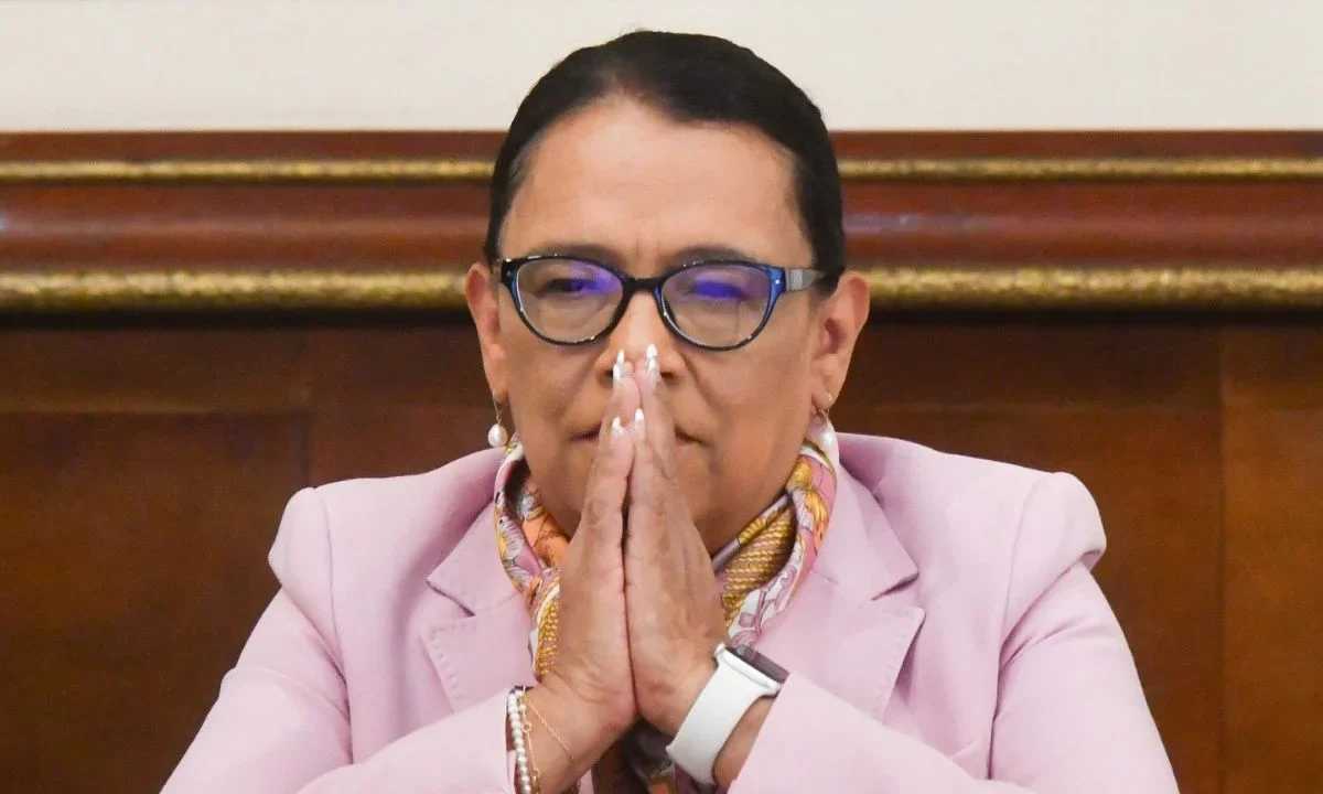 La reunión privada que sostuvo Rosa Icela Rodríguez con el representante del Vaticano fue anunciada por la presidenta en la mañanera.