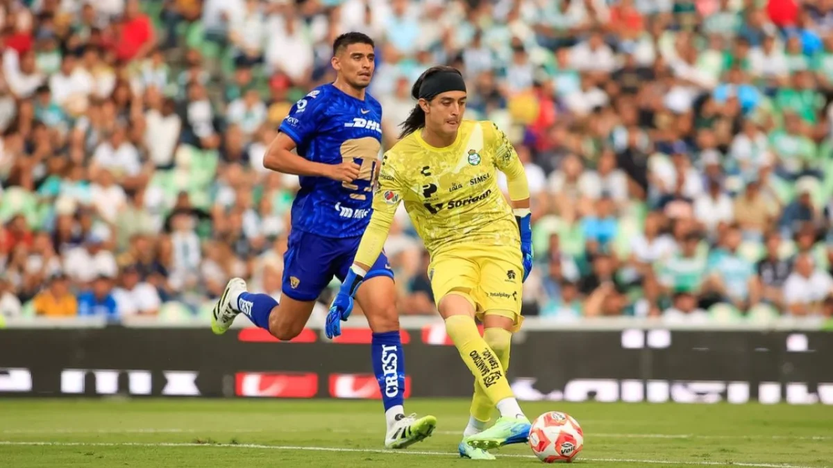 Tras el resultado de la Jornada 1, Pumas aparece último en la tabla con cero puntos mientras Santos la encabeza con tres tantos como local.