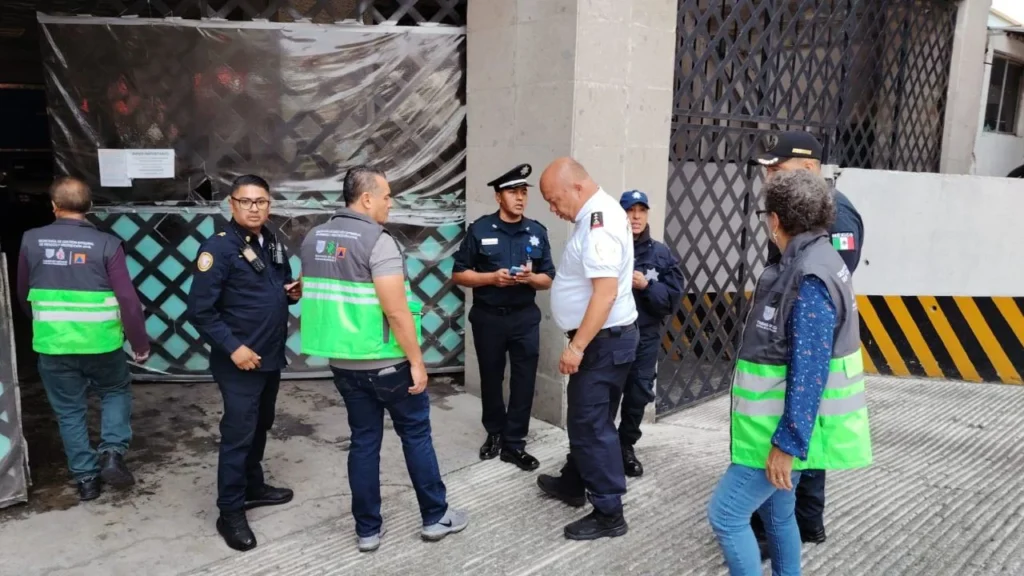 Se desploma elevador del Tribunal Federal de Conciliación Y Arbitraje