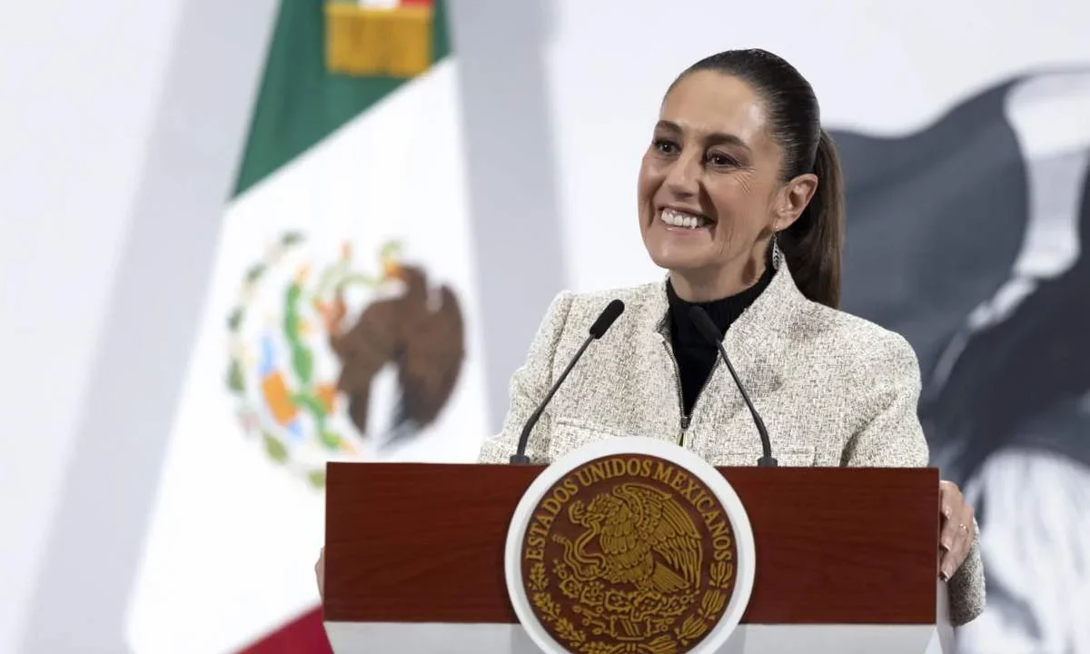 La presidenta Claudia Sheinbaum durante la reunión con congresistas de Estados Unidos para discutir temas migratorios y cooperación bilateral.