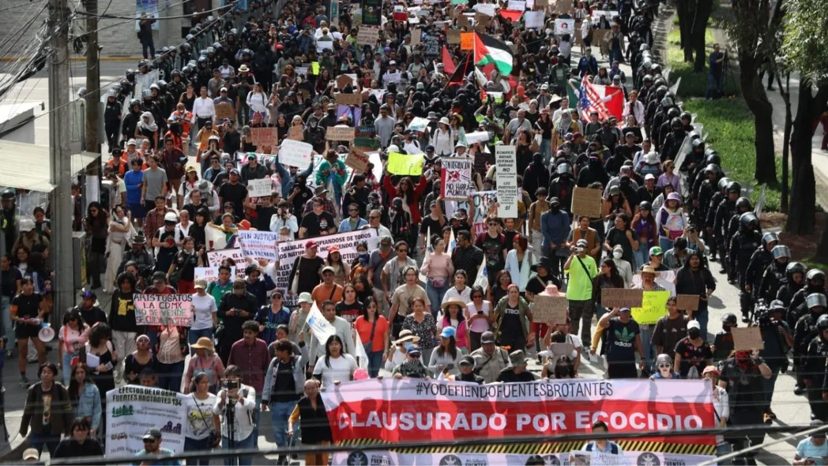 La Segunda Marcha contra la Gentrificación se vio acompañada por un fuerte dispositivo de seguridad de la policía capitalina.