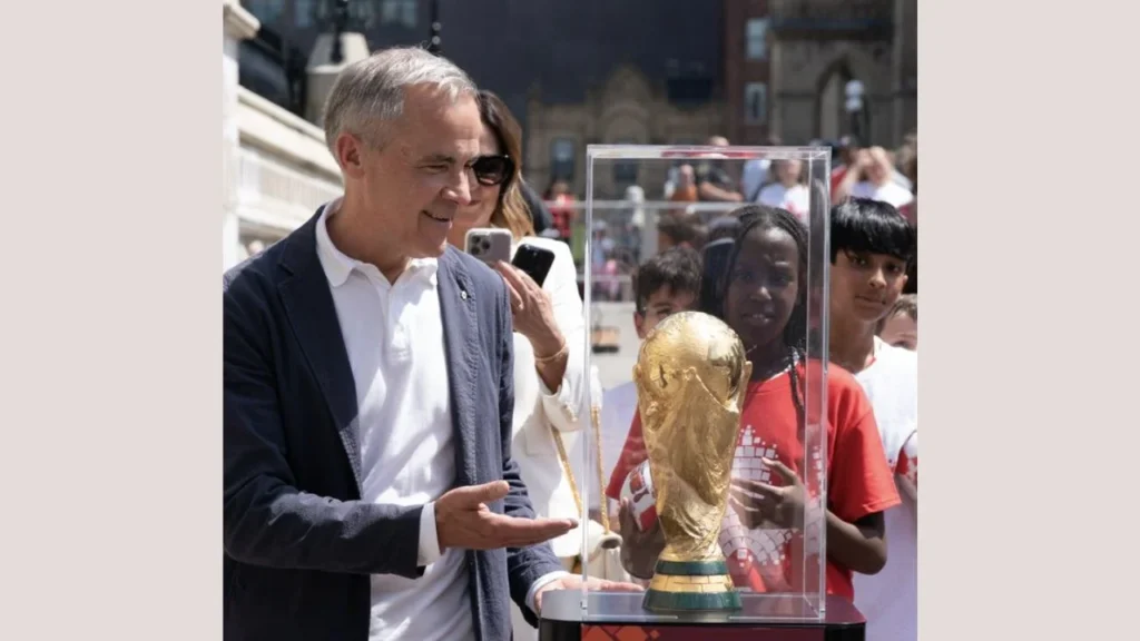 Sheinbaum rechazó la versión de que Mark Carney pidió que el partido inaugural del mundial cambiara de sede por la inseguridad en la capital.