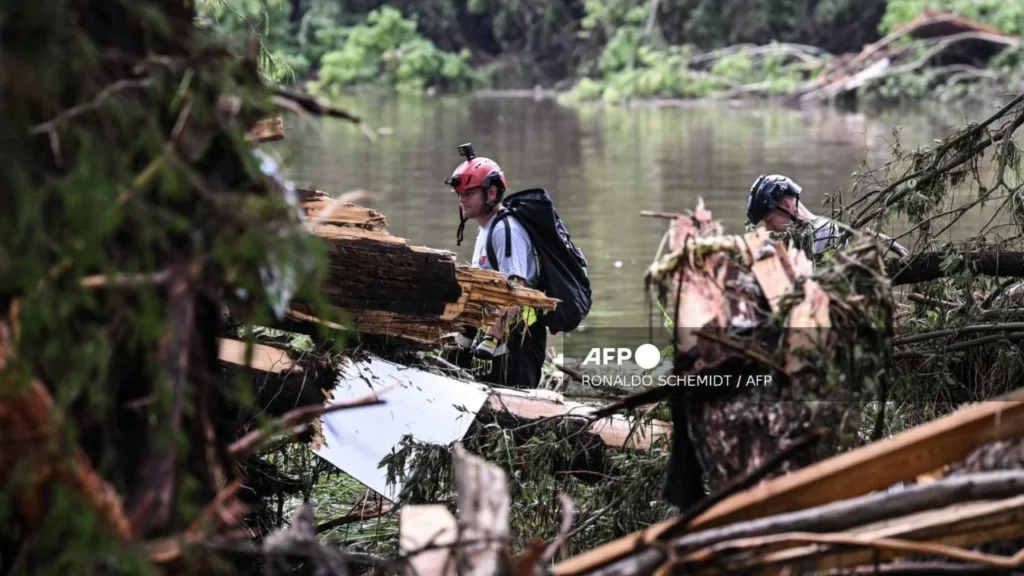 Suben a 43 las personas muertas por las inundaciones en Texas