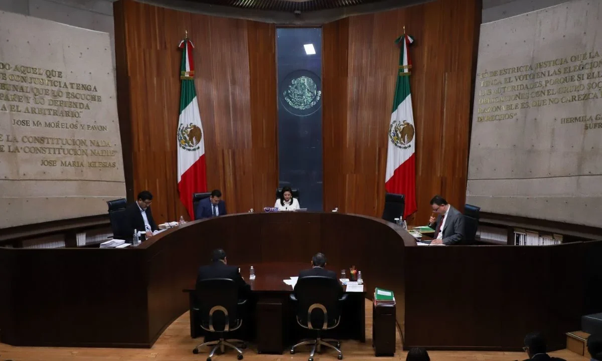 El TEPJF señaló que no se trató de una retención de expedientes sino de un acuerdo para posponer la revisión para un mayor análisis.