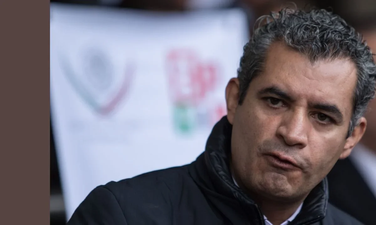 Alejandro Moreno realizó la expulsión de Enrique Ochoa por dañar la imagen del PRI, pero el TEPJF le pidió fundar las razones de sus dichos.