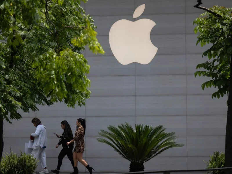 Apple ofrece a EU aumentar suinversión por otros 100 mmdd