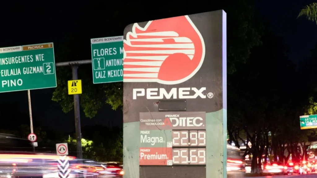 En sexenio de AMLO, empresarios sobornaron a funcionarios de Pemex, según el Departamento de Justicia de EU.